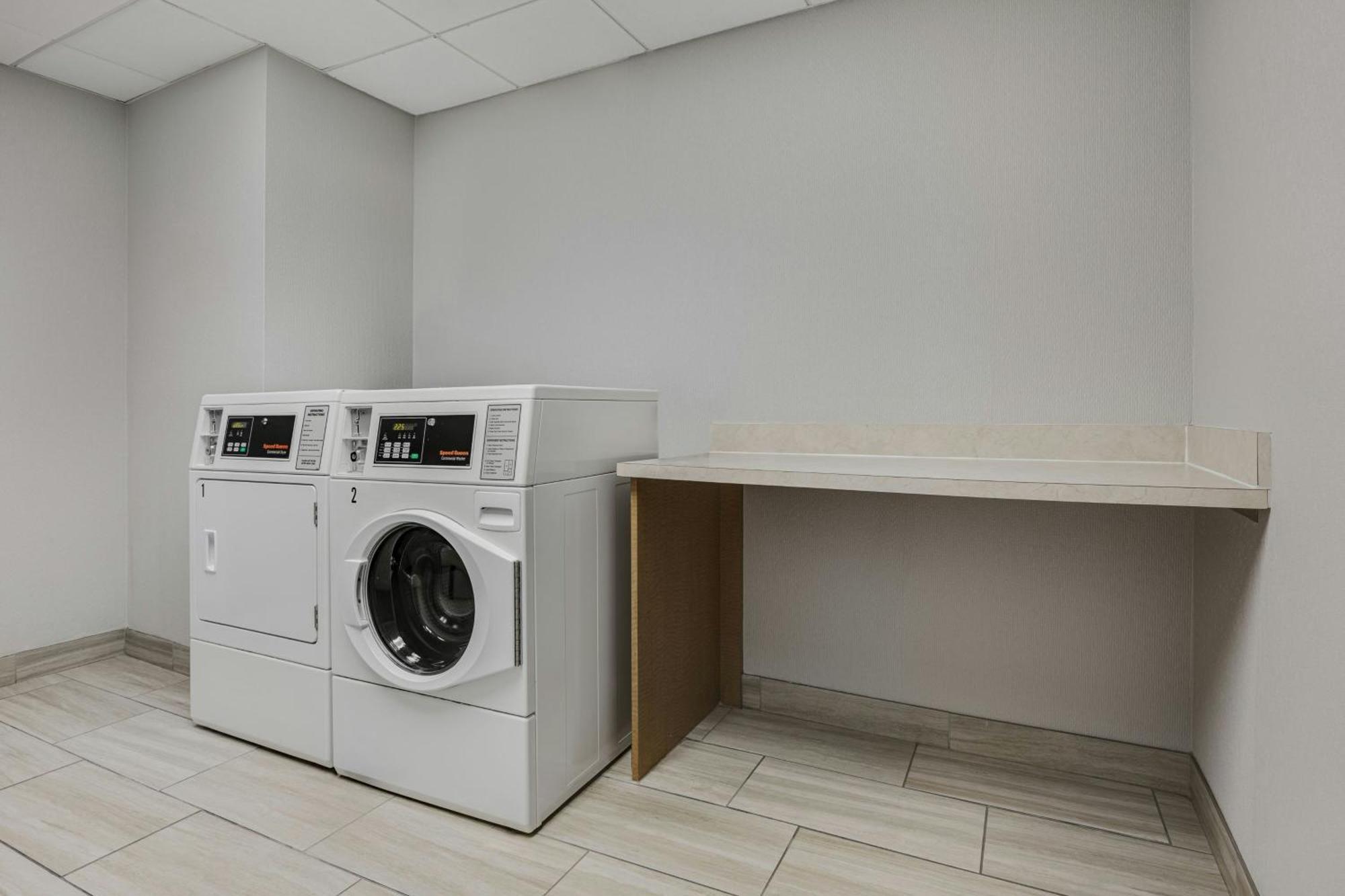Springhill Suites By Marriott Jacksonville North I-95 Area Bagian luar foto